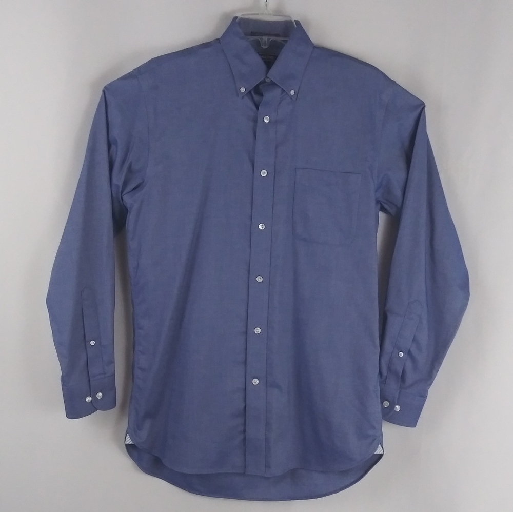 Land's End blue button up shirt men size small.